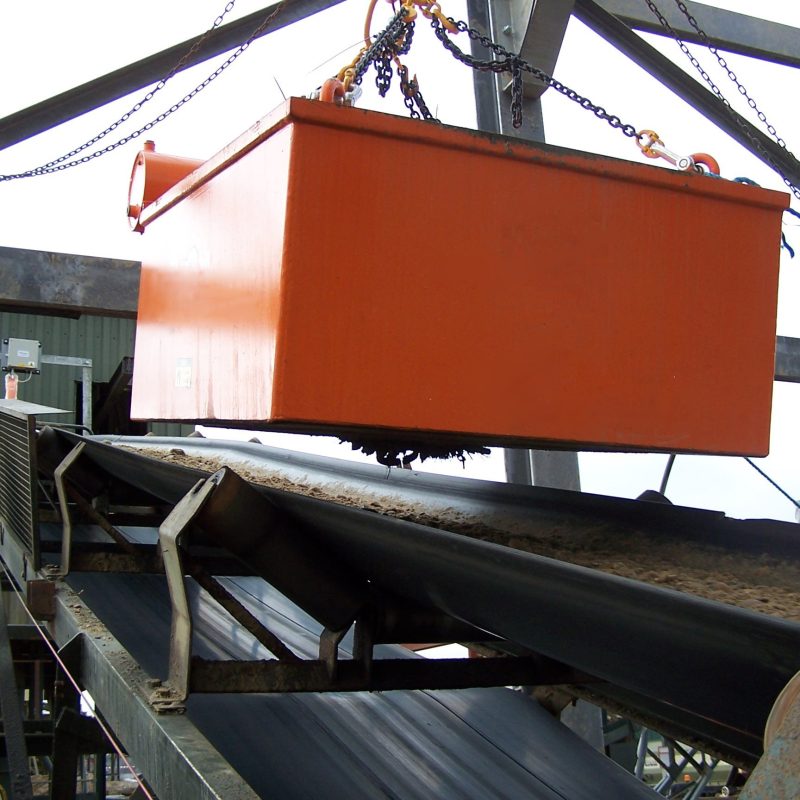 جداکننده مغناطیسی برقی دستی (Electro Magnetic Separator)